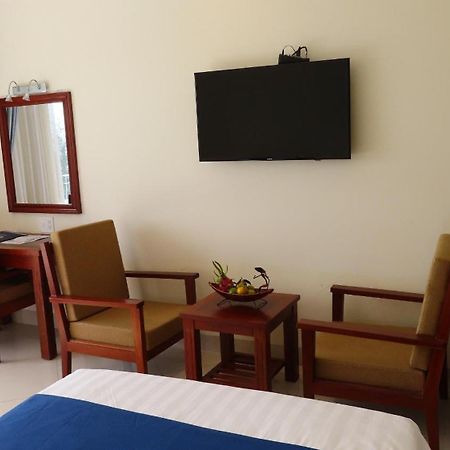 Navy Hotel Cam Ranh Exteriör bild