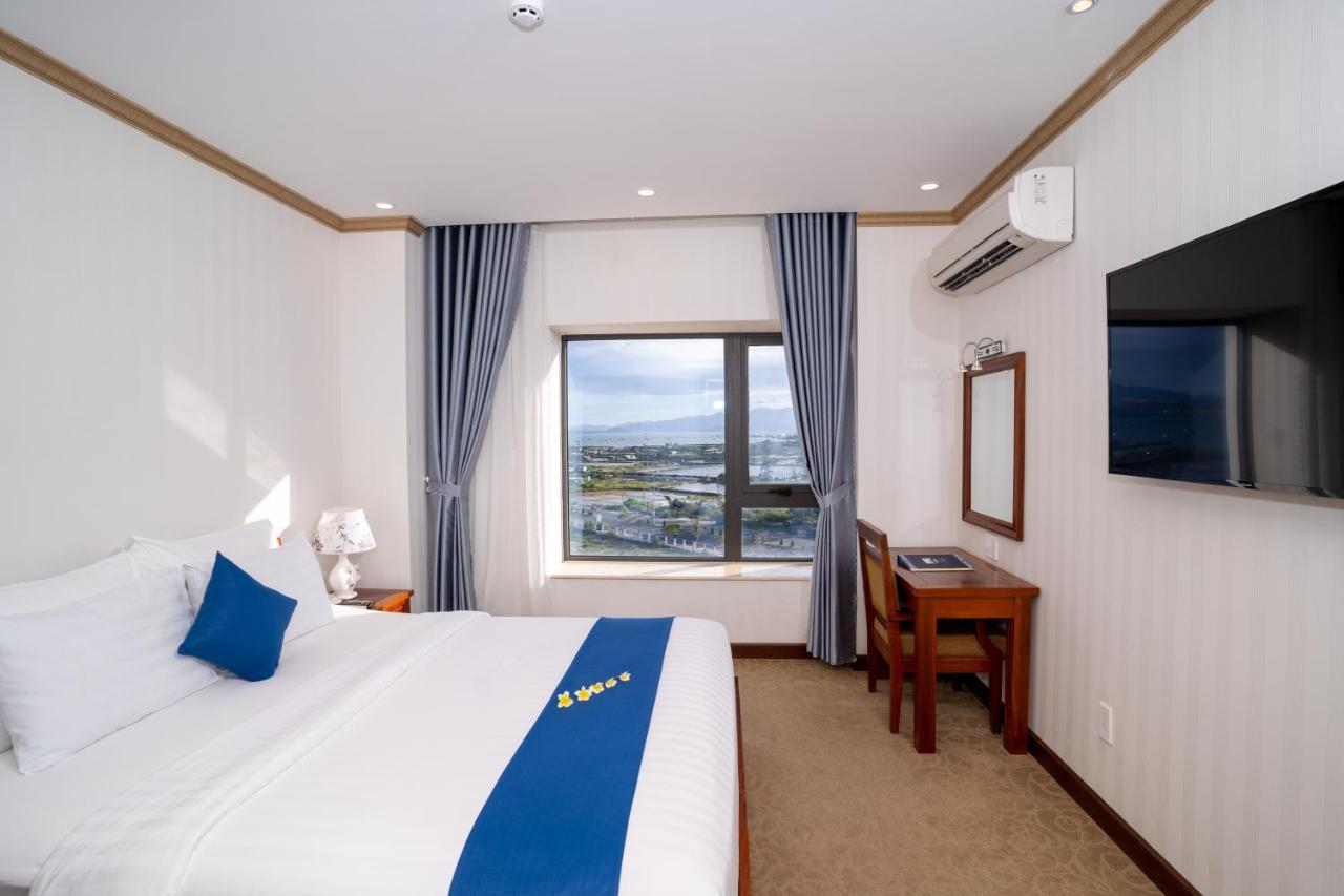 Navy Hotel Cam Ranh Exteriör bild