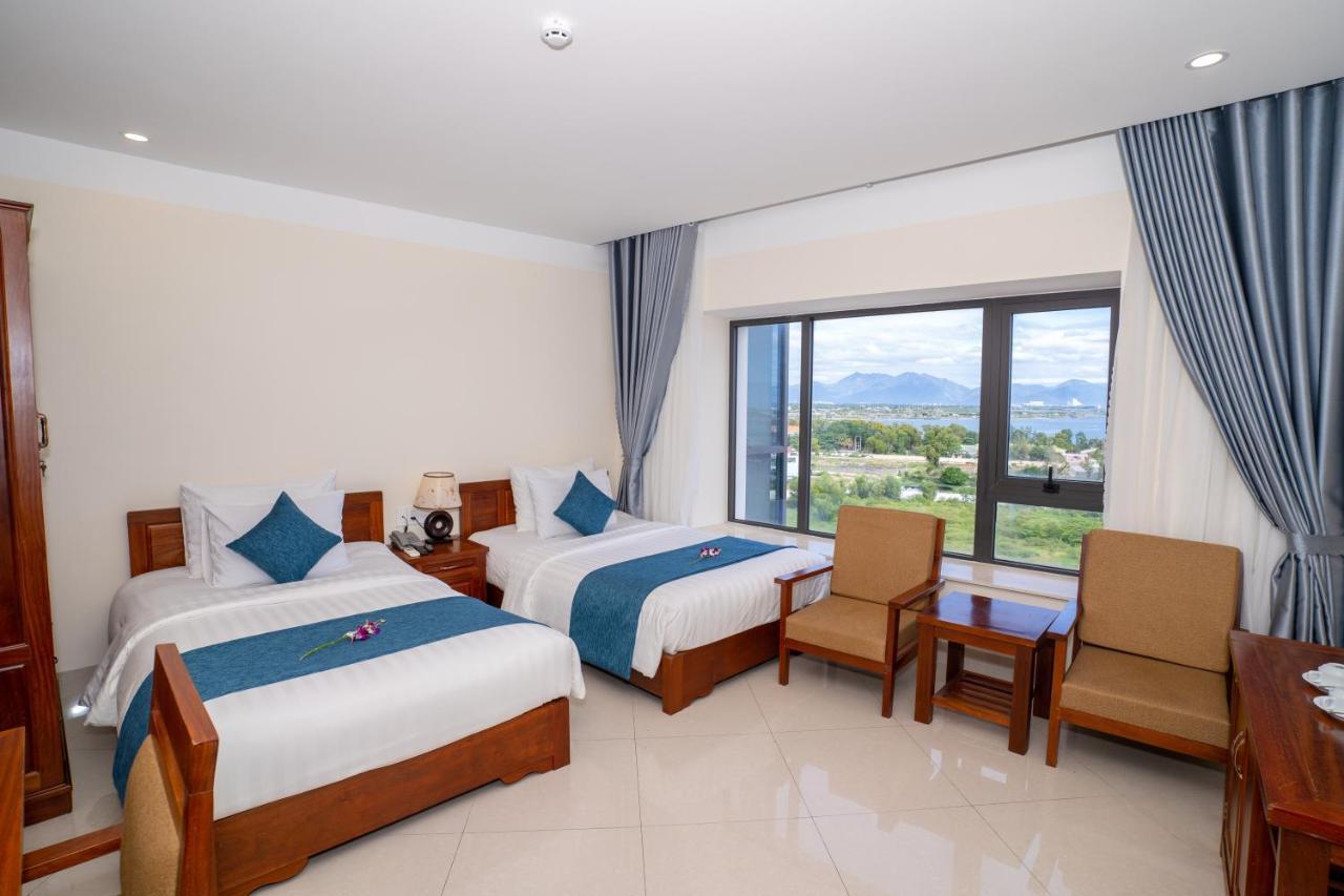 Navy Hotel Cam Ranh Exteriör bild
