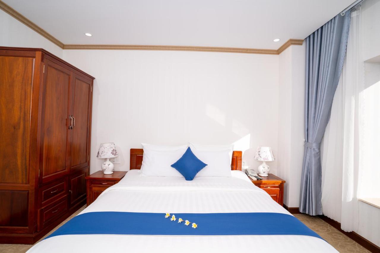 Navy Hotel Cam Ranh Exteriör bild