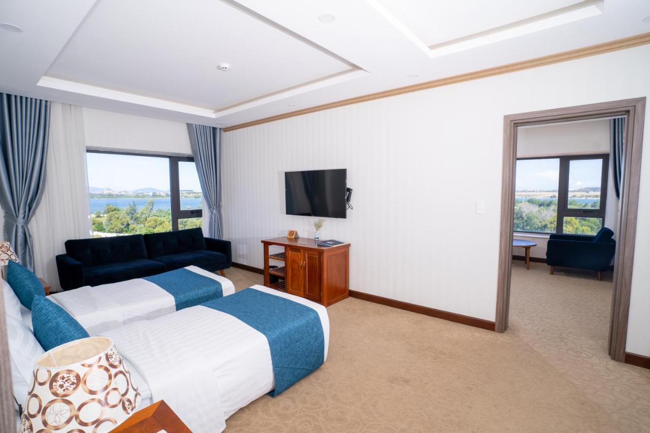 Navy Hotel Cam Ranh Exteriör bild
