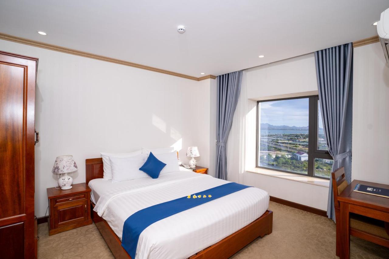 Navy Hotel Cam Ranh Exteriör bild