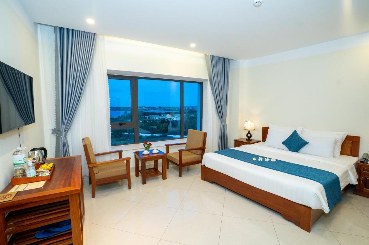 Navy Hotel Cam Ranh Exteriör bild