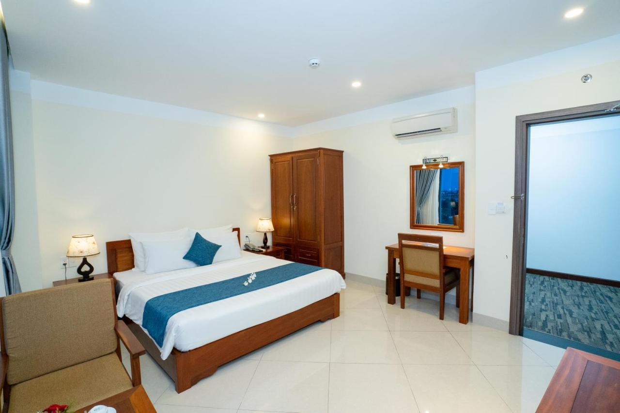 Navy Hotel Cam Ranh Exteriör bild
