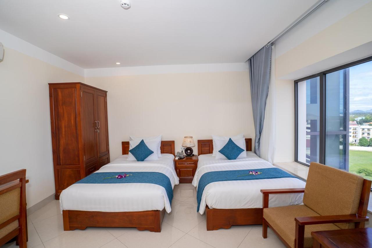 Navy Hotel Cam Ranh Exteriör bild