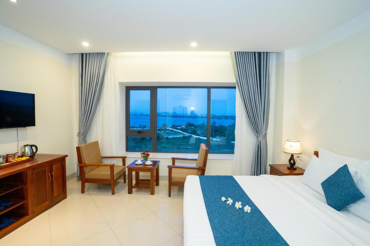 Navy Hotel Cam Ranh Exteriör bild