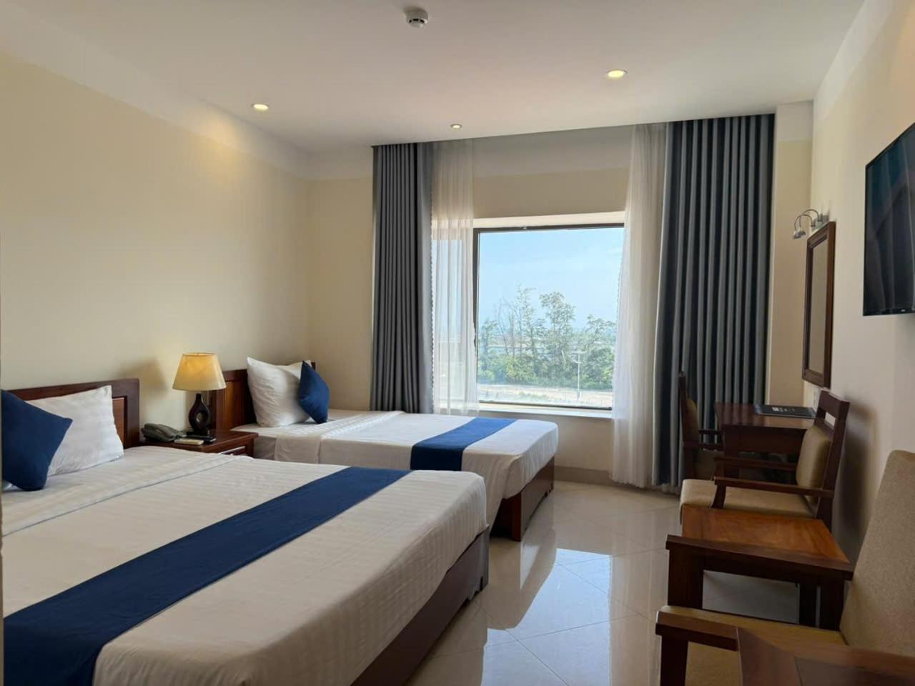 Navy Hotel Cam Ranh Exteriör bild