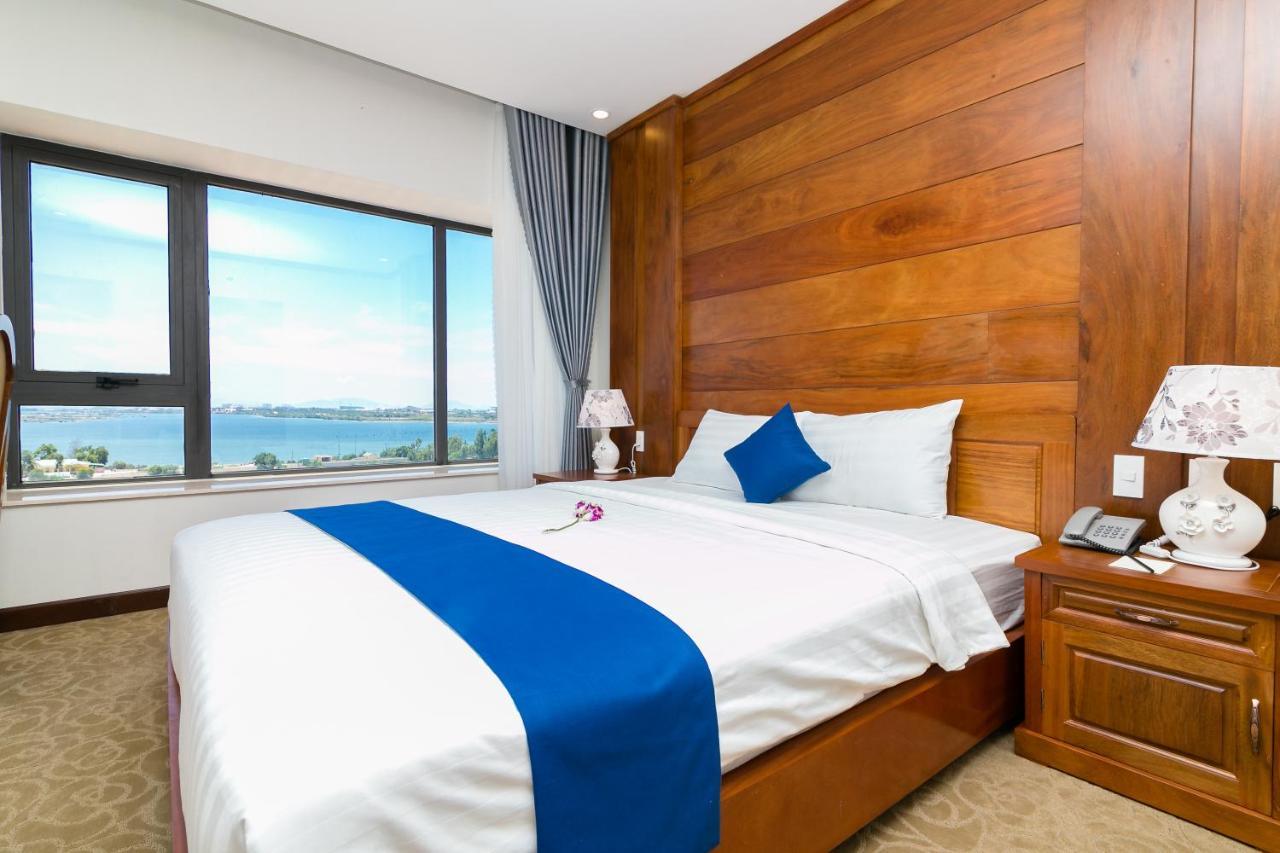Navy Hotel Cam Ranh Exteriör bild