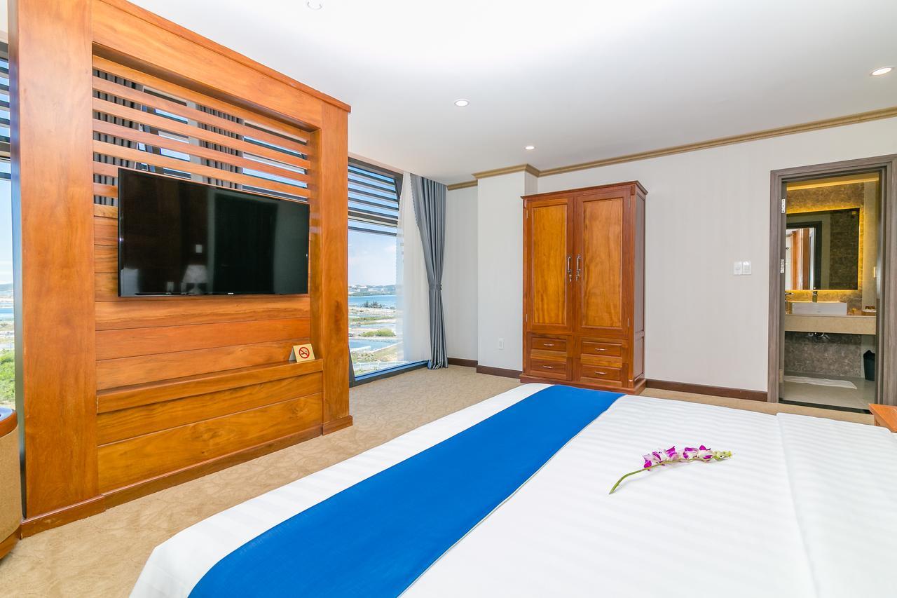 Navy Hotel Cam Ranh Exteriör bild