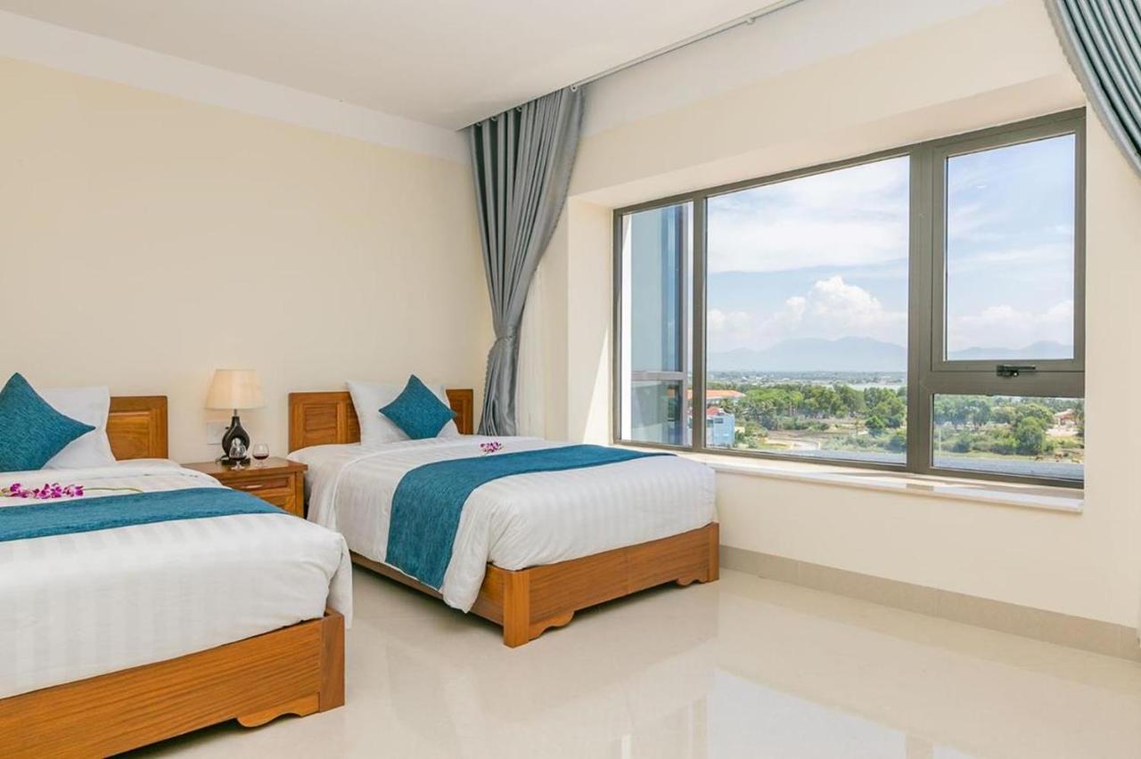Navy Hotel Cam Ranh Exteriör bild